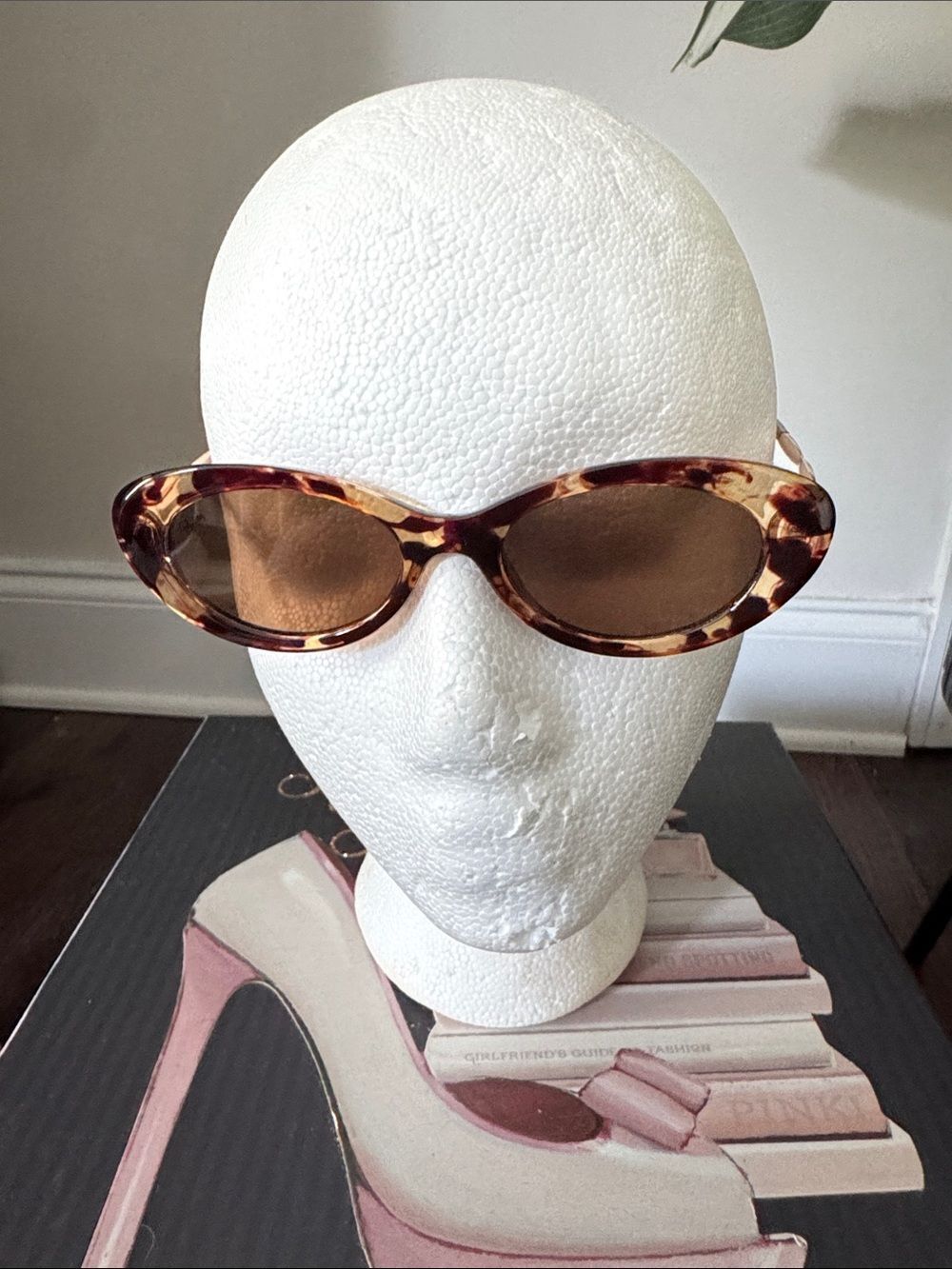 Women's Tortoise Oval Sunglasses with Brown Lenses